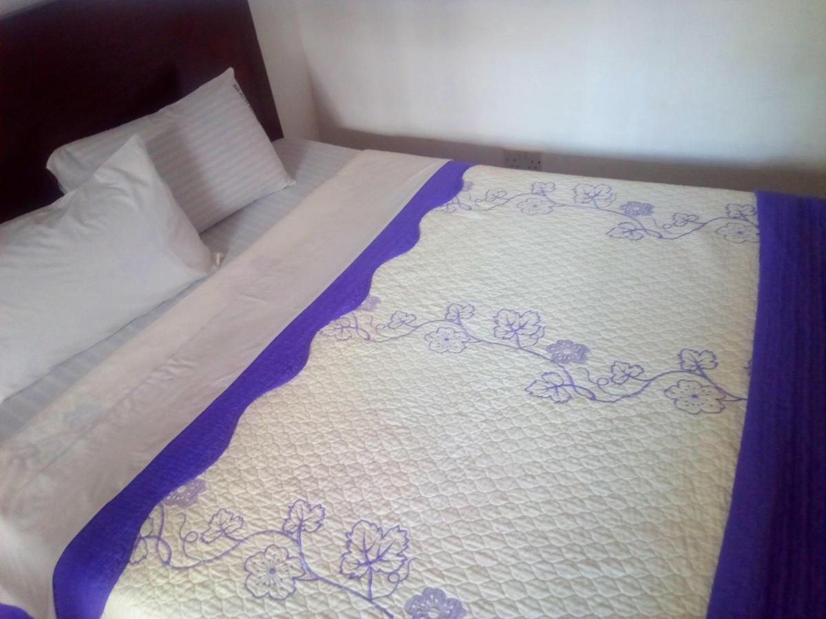 Bilkon Hotel Jinja Bagian luar foto