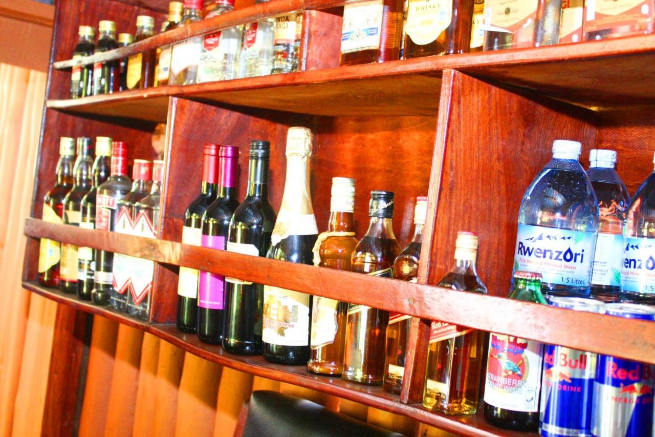Bilkon Hotel Jinja Bagian luar foto